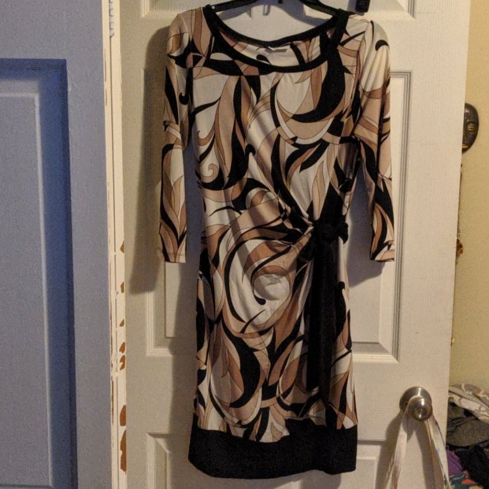 Side tie 3/4 sleeve dress